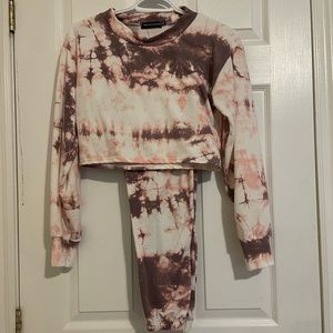 Tie-dye lounge sweater set